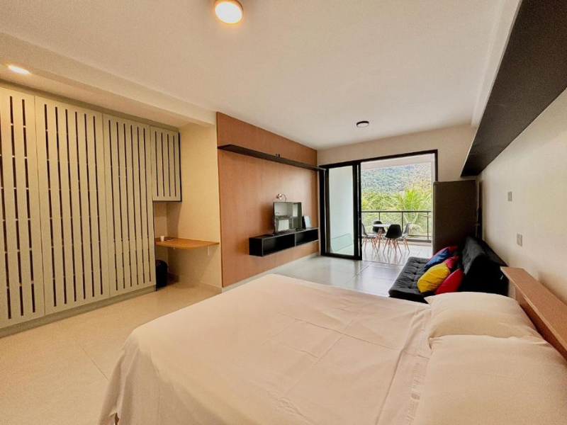 Quarto master